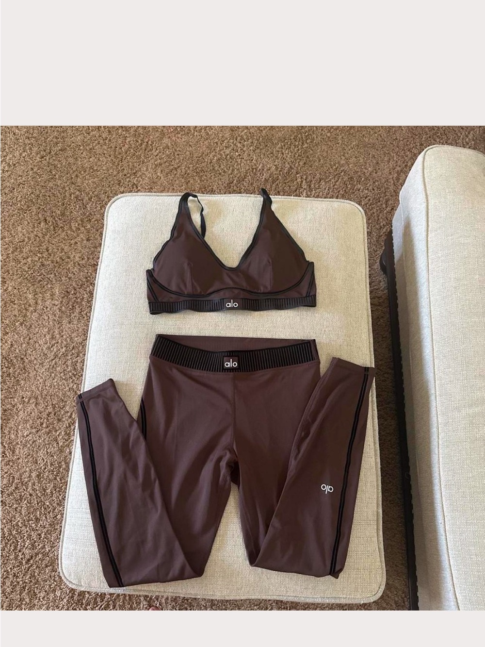 ALO Yoga Brown Ribbed V-Neck Sports Bra and Leggings Set